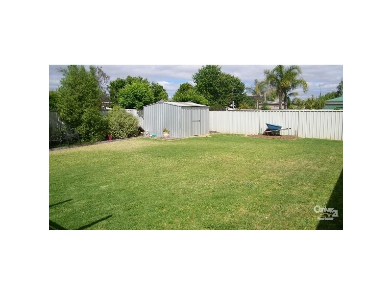 2 McMahon Place, Moama NSW 2731