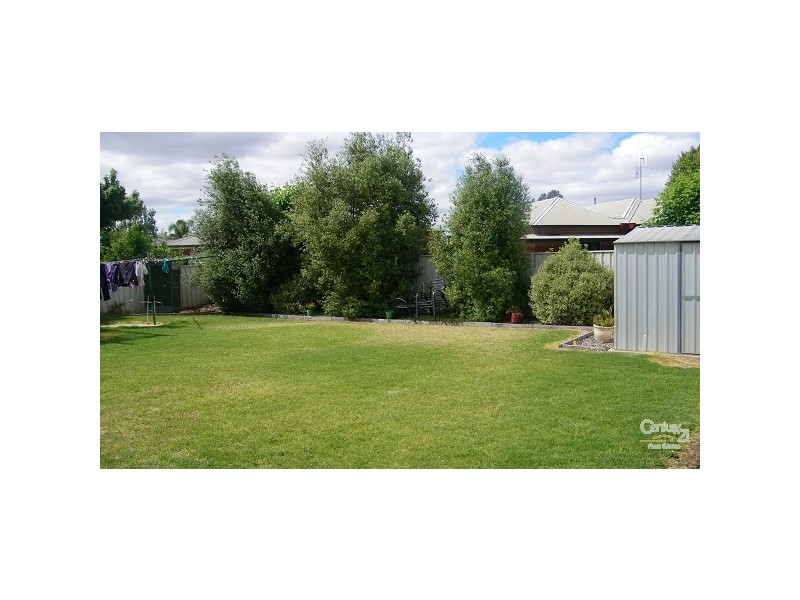 2 McMahon Place, Moama NSW 2731