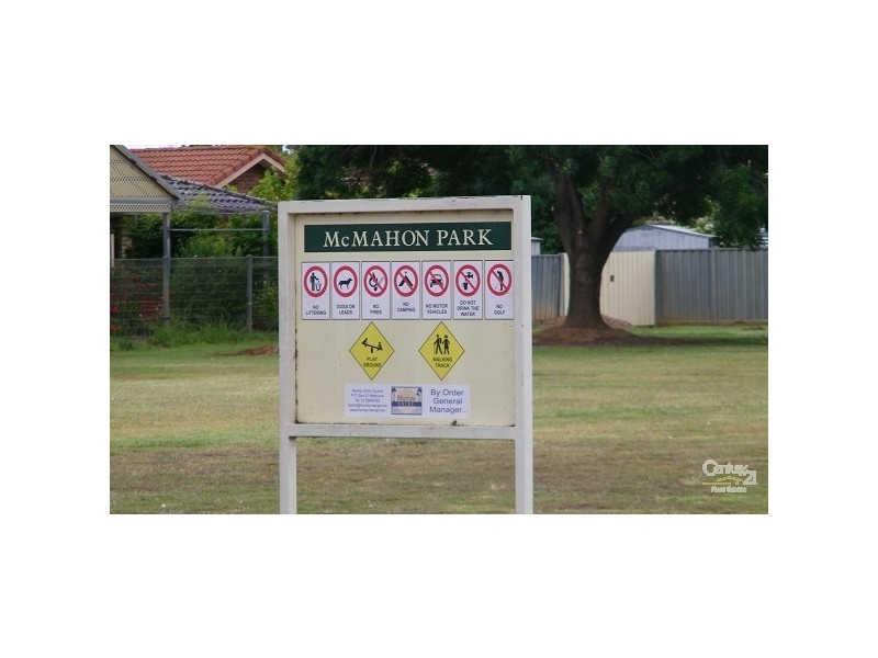 2 McMahon Place, Moama NSW 2731