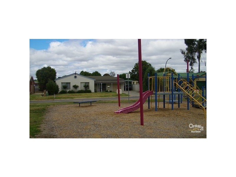 2 McMahon Place, Moama NSW 2731