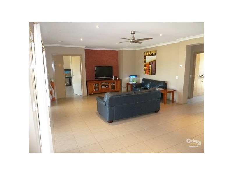 7 Silvergums Place, Moama NSW 2731