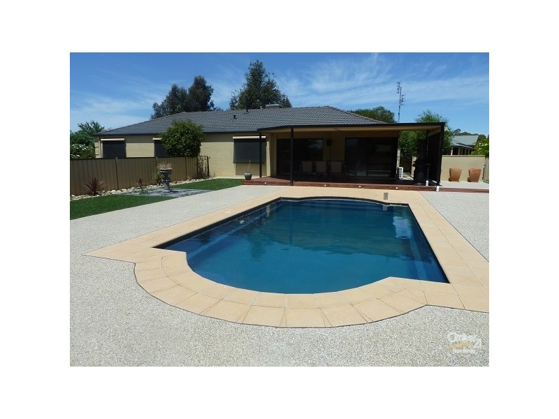 2 River Park Drive, Moama NSW 2731