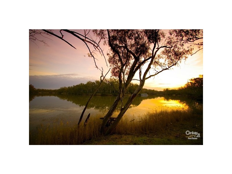 1735 Perricoota Road, Moama NSW 2731