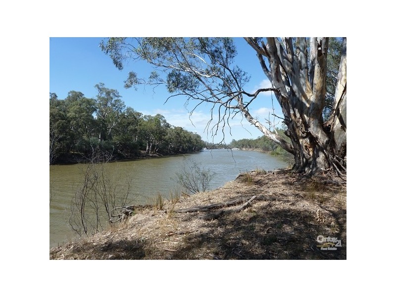 1735 Perricoota Road, Moama NSW 2731