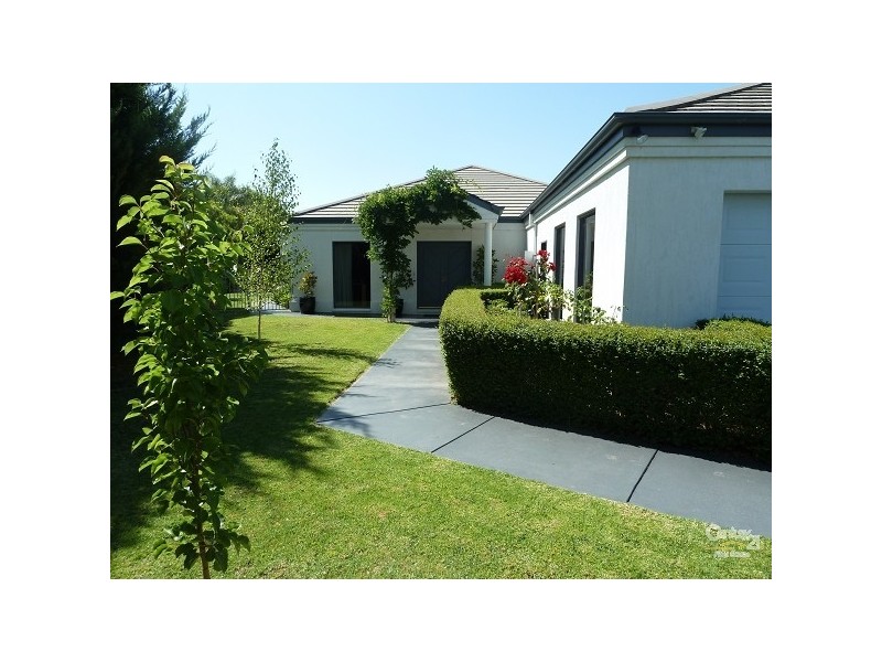 8 Kulgoa Avenue, Moama NSW 2731