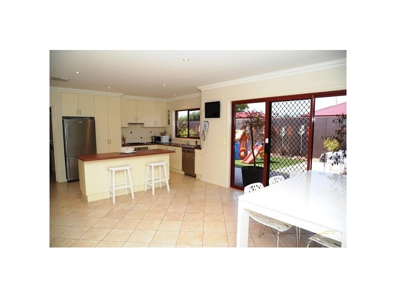 2 Parkview Drive, Echuca VIC 3564