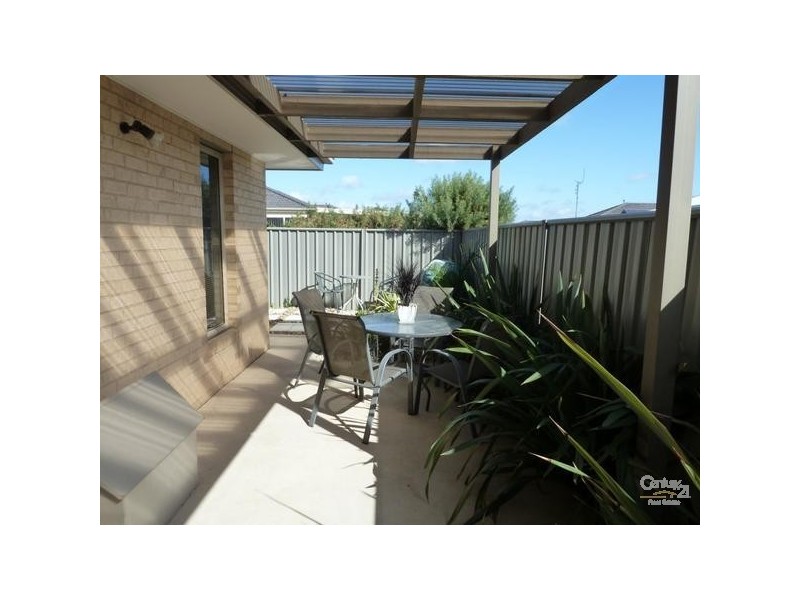 2/25 Sunset Avenue, Echuca VIC 3564