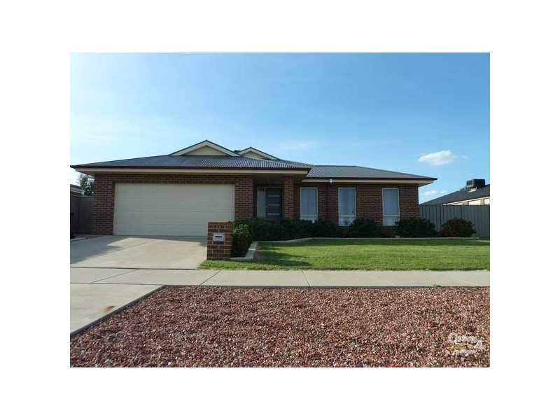 24 James Street, Echuca VIC 3564