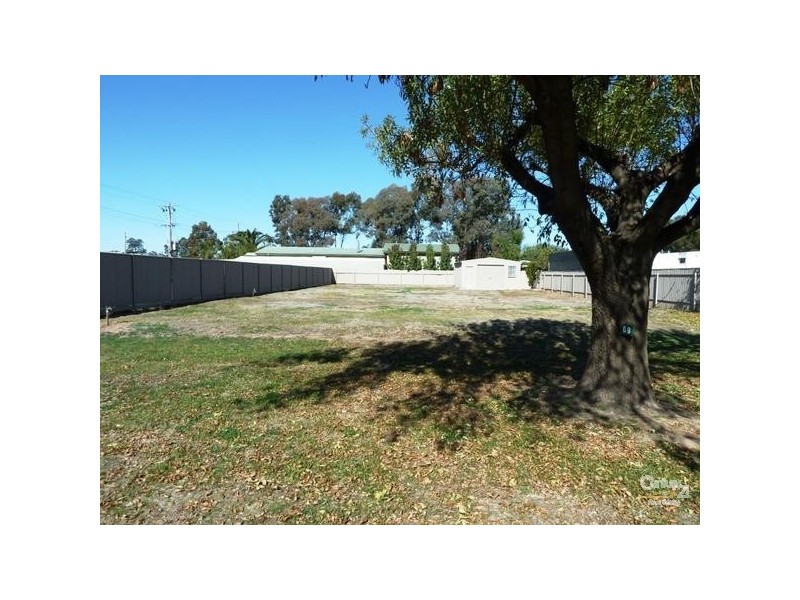 69 Pakenham St, Echuca VIC 3564