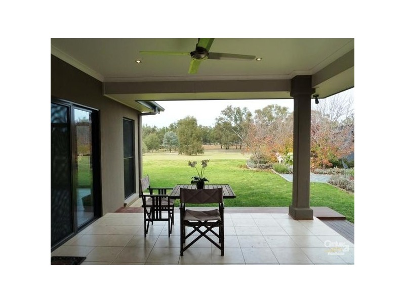 43 Chelsworth Drive, Echuca VIC 3564