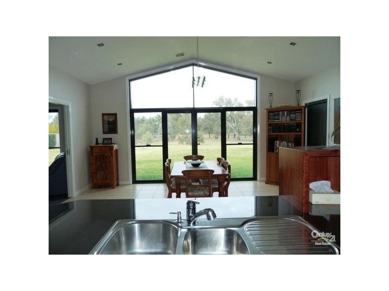 43 Chelsworth Drive, Echuca VIC 3564