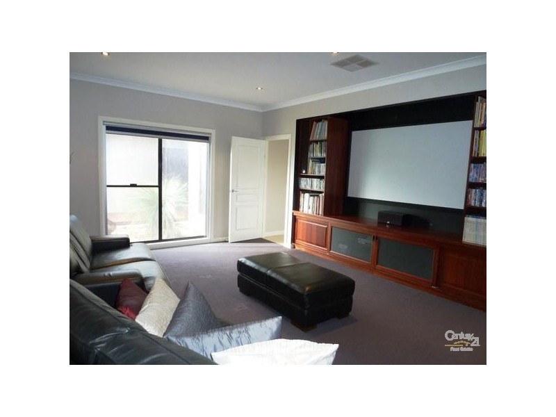 43 Chelsworth Drive, Echuca VIC 3564