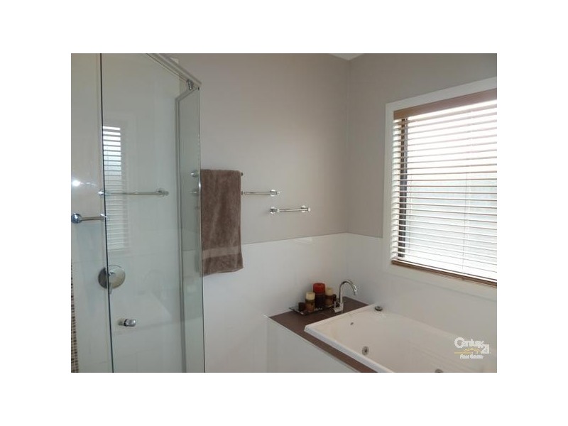 43 Chelsworth Drive, Echuca VIC 3564