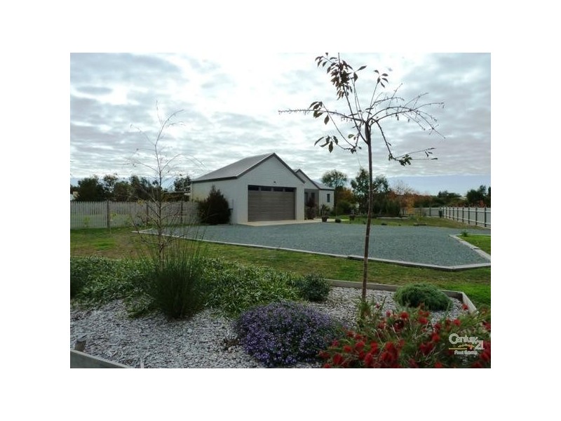 13 Bateman Drive, Echuca VIC 3564