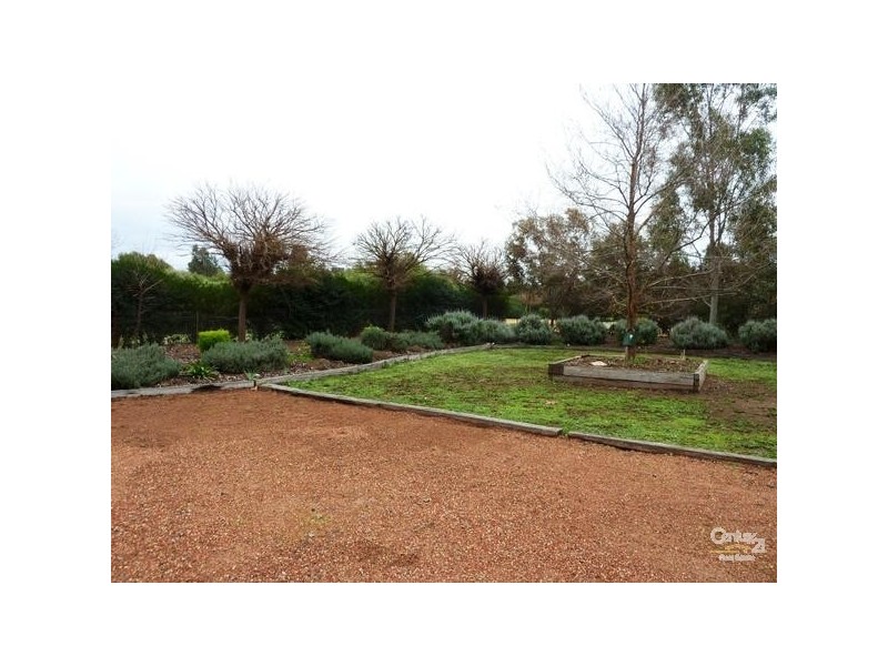 110 Schoeffel Drive, Echuca VIC 3564