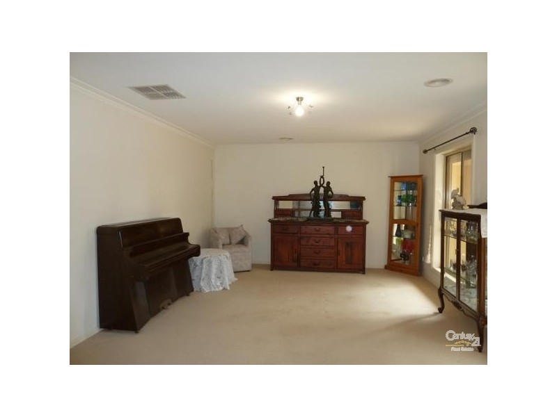 110 Schoeffel Drive, Echuca VIC 3564