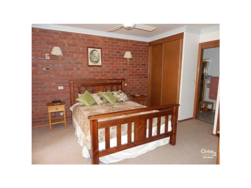7 Adelaide Crescent, Echuca VIC 3564