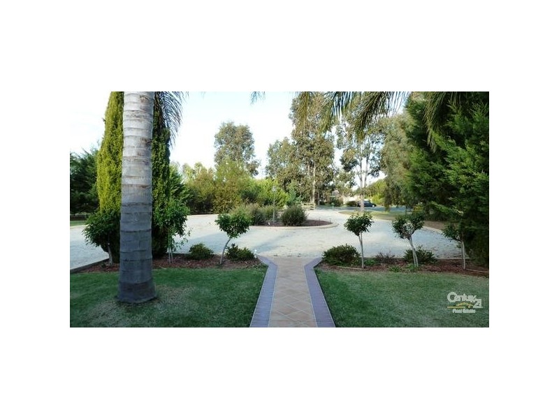 15 Baldwin Crt, Echuca VIC 3564