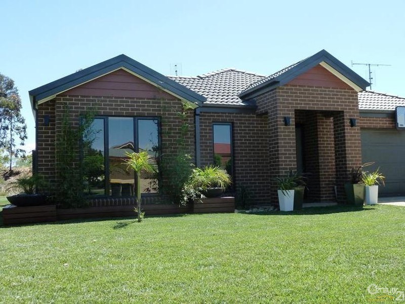 40  Kingfisher Drive West, Moama NSW 2731