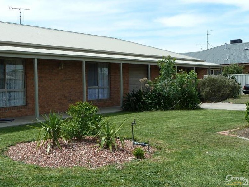 2/2  Wave crt, Echuca VIC 3564