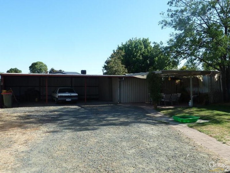 275 Ogilvie Avenue, Echuca VIC 3564