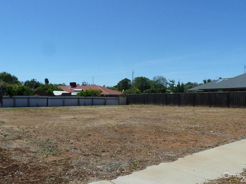 7 Willicent Terrace, Echuca VIC 3564