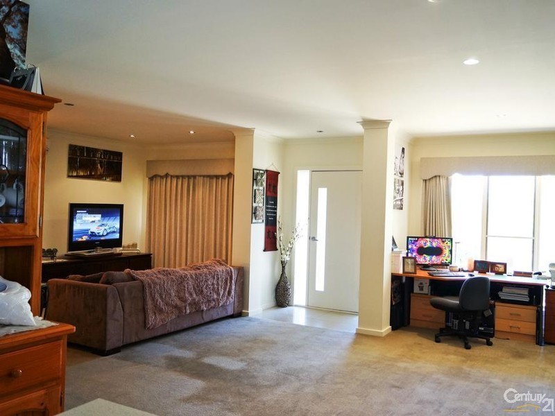 2/23 Sunset Ave, Echuca VIC 3564