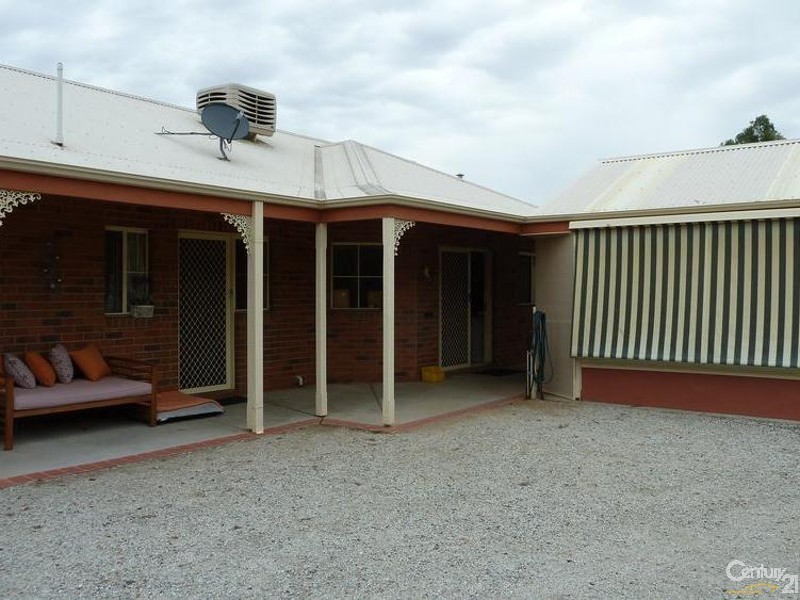 6 Brecon Court, Echuca VIC 3564