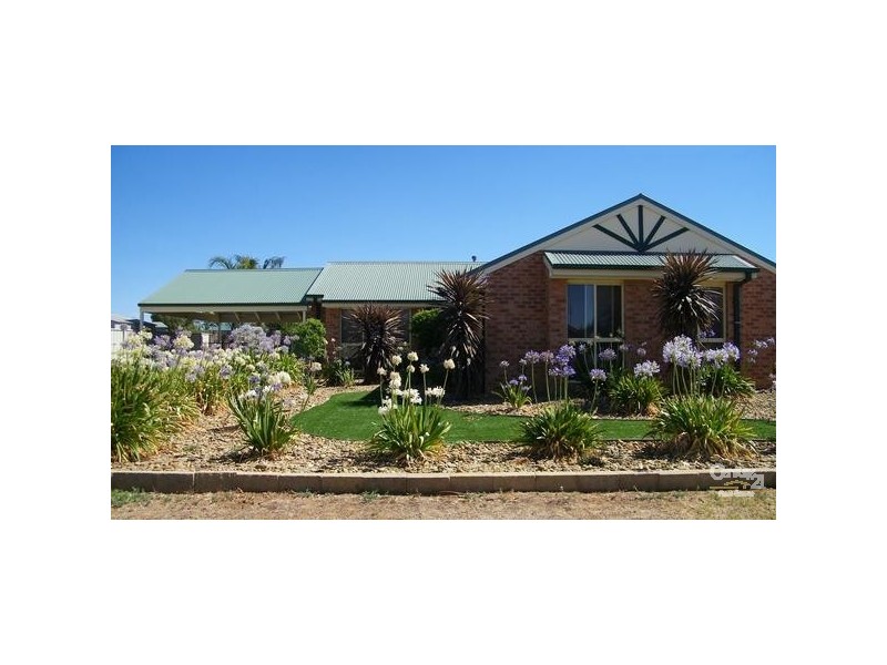 23 Alfred Ave, Echuca VIC 3564