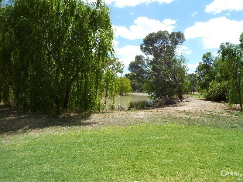 4 River View Court, Echuca VIC 3564