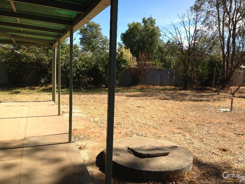76 Mathoura St, Mathoura NSW 2710