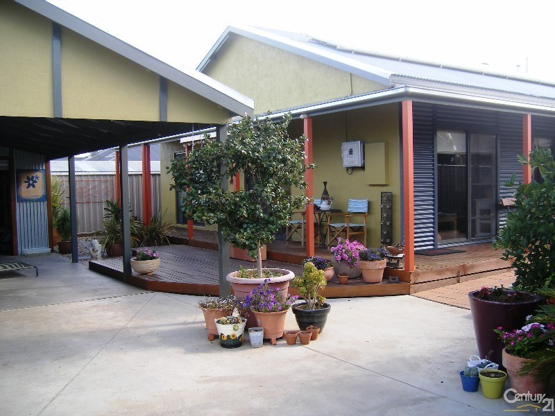 2/25 Mckinlay, Echuca VIC 3564