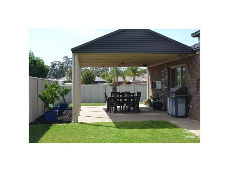 5 Antrim Court Moama via, Echuca VIC 3564