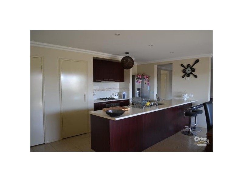 5 Antrim Court Moama via, Echuca VIC 3564