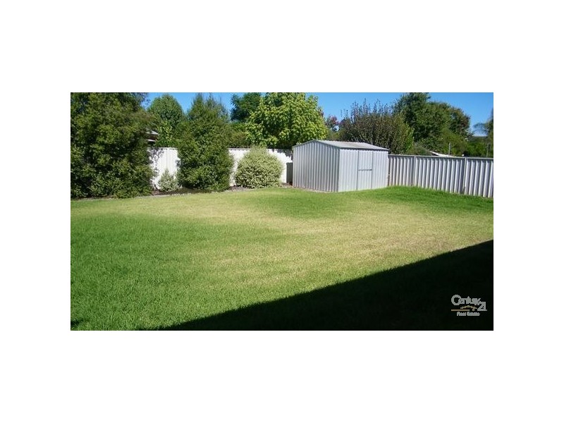 2 McMahon Place Moama via, Echuca VIC 3564