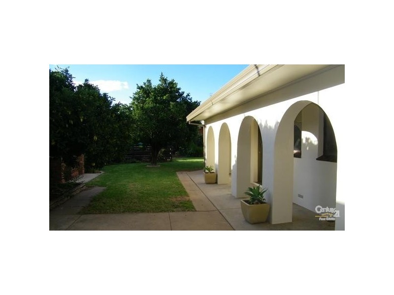 12 Moore Street, Echuca VIC 3564