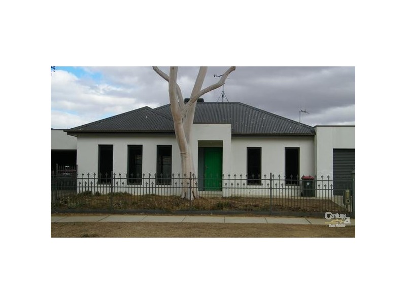 145 Pakenham St, Echuca VIC 3564