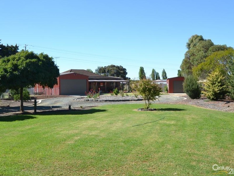 225 Mary Ann Road, Echuca VIC 3564