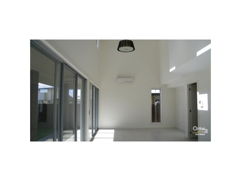 3/2 Maiden Street Moama via, Echuca VIC 3564