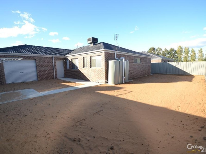 4/2 Paroo Street, Echuca VIC 3564