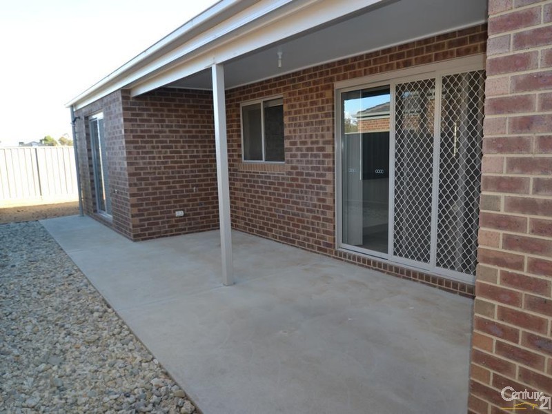 4/2 Paroo Street, Echuca VIC 3564