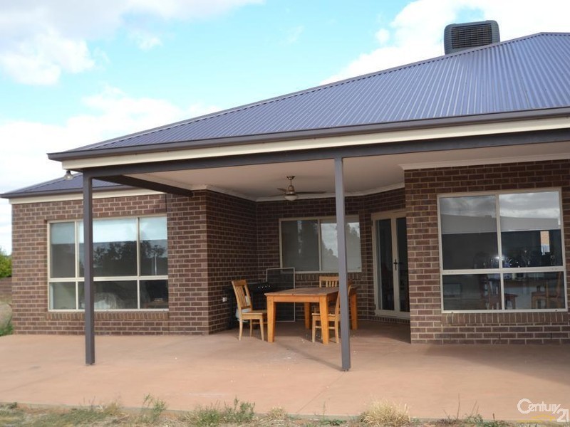 10 Burgundy Court, Moama NSW 2731