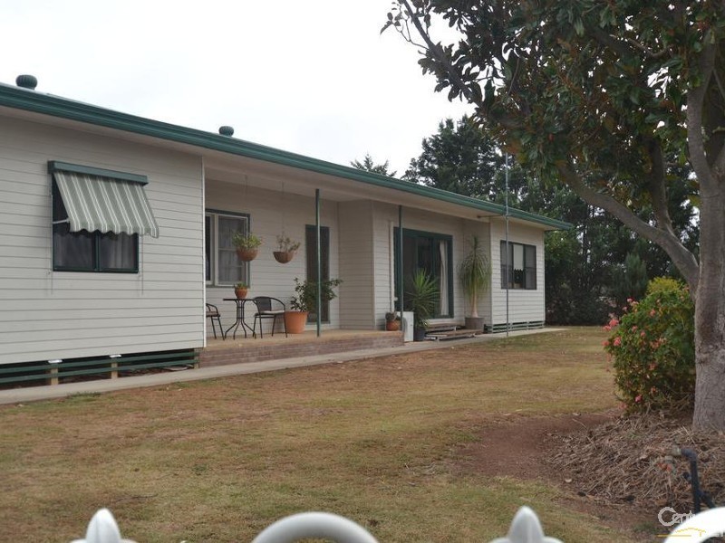 132 Railway Road, Rochester VIC 3561