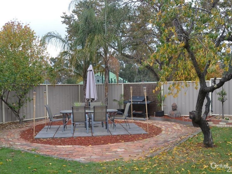 37 Landsborough St, Echuca VIC 3564