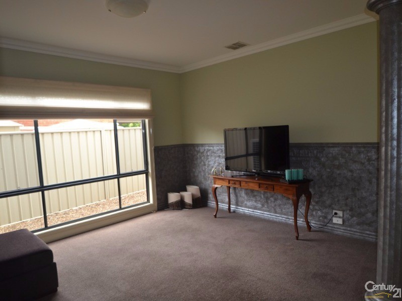 37 Kingfisher Drive, Moama NSW 2731