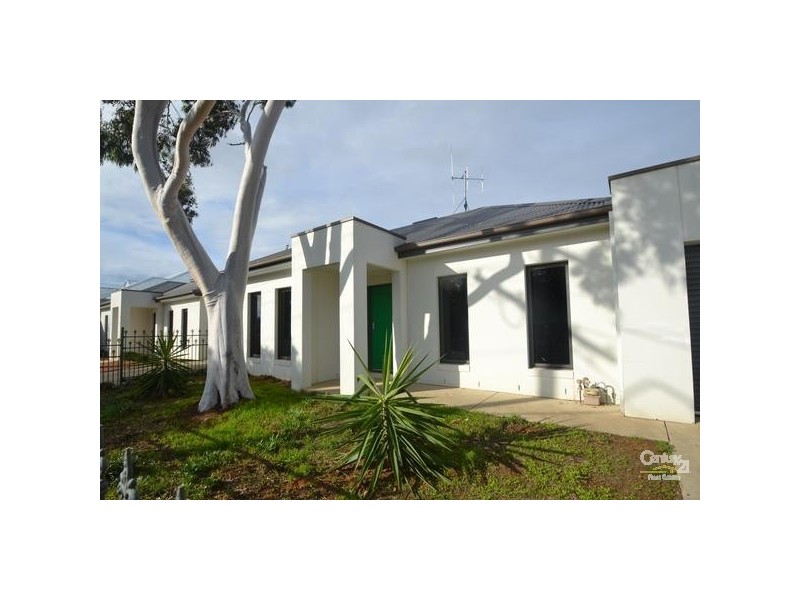 145 Pakenham Street, Echuca VIC 3564