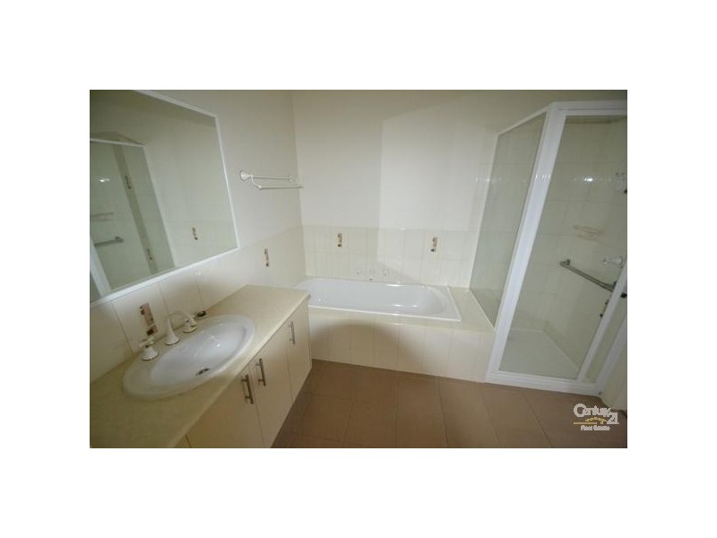 145 Pakenham Street, Echuca VIC 3564