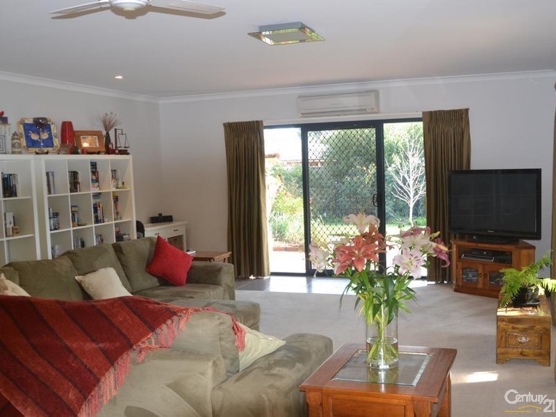 10 Queen Street, Rochester VIC 3561