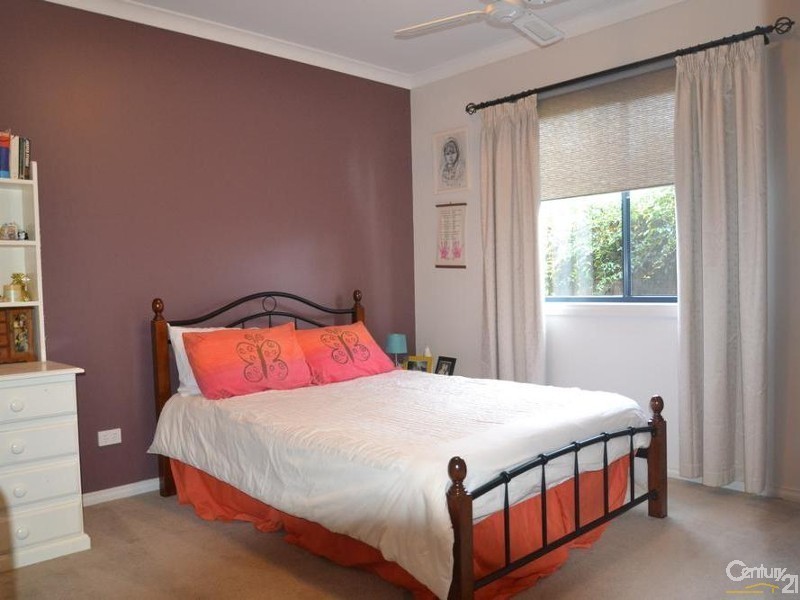 10 Queen Street, Rochester VIC 3561