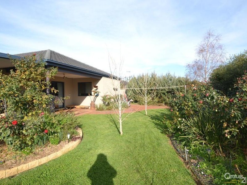 10 Queen Street, Rochester VIC 3561